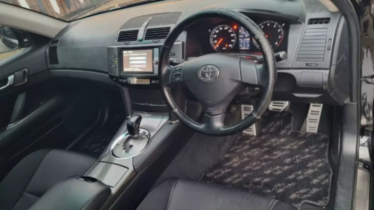 interiorFront