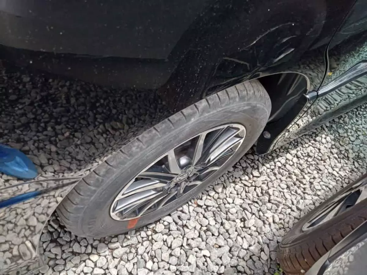 tyre2
