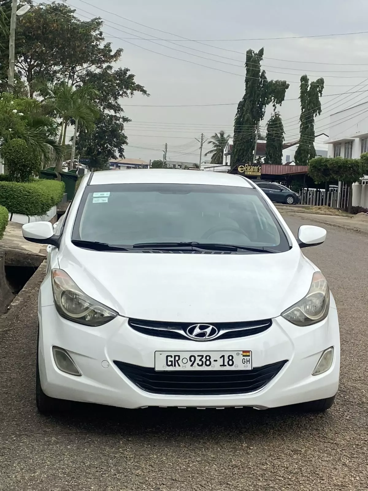 Hyundai Elantra - 2012