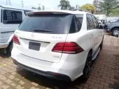 car Right Back