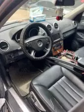 interiorFront