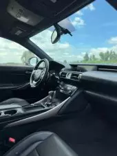 interiorFront