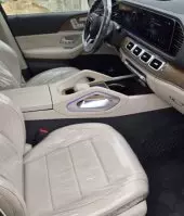 interiorFront