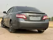 car Right Back
