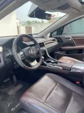 interiorFront