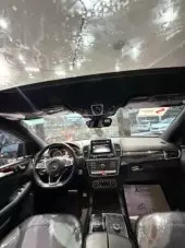 interiorFront