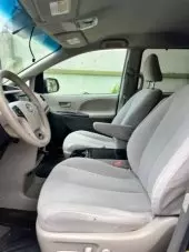 interiorFront