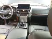 interiorFront