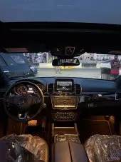 interiorFront