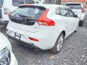car Right Back