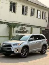 car Right Front
