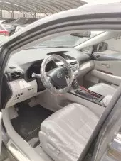 interiorFront