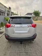 car Right Back