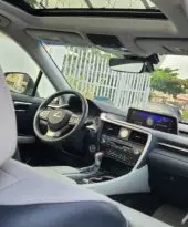 interiorFront