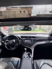 interiorFront
