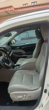 interiorFront