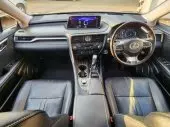 interiorFront