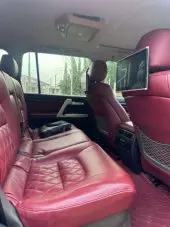 interiorBack