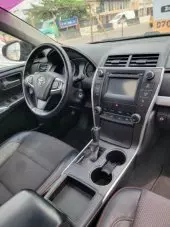 interiorFront