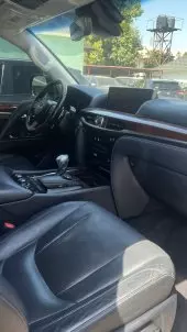 interiorFront