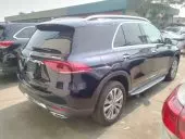 car Right Back