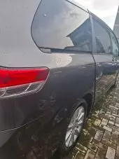 car Right Back