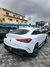 car Right Back
