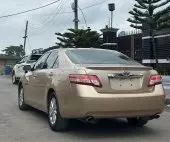 car Right Back