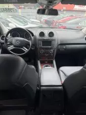 interiorFront