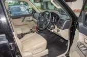 interiorFront