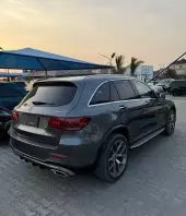 car Right Back