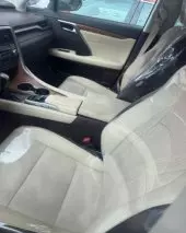 interiorFront