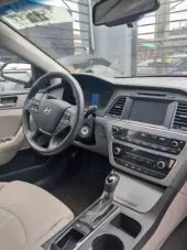 interiorFront