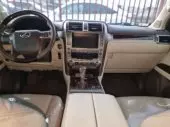 interiorFront