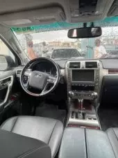 interiorFront