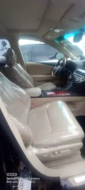 frontInteriorSeat