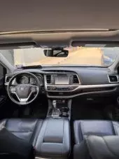 interiorFront