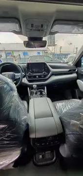 interiorFront