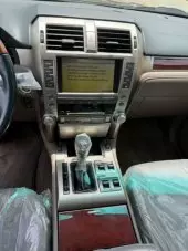 interiorFront