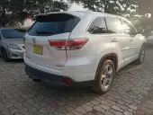 car Right Back