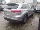 car Right Back
