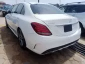 car Right Back