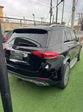 car Right Back