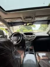 interiorFront