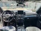 interiorFrontView