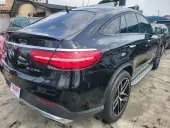 car Right Back