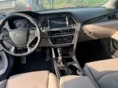 interiorFront