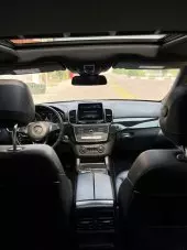 interiorFront