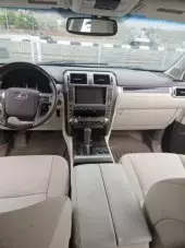 interiorFront