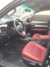 interiorFront